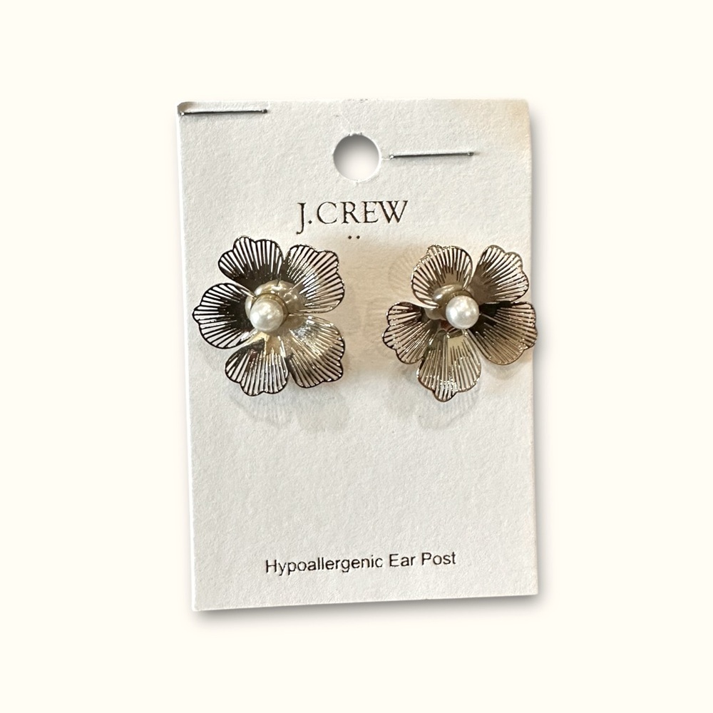 J.Crew Gold Floral Pearl Stud Earrings – Hypoallergenic Posts – NWT